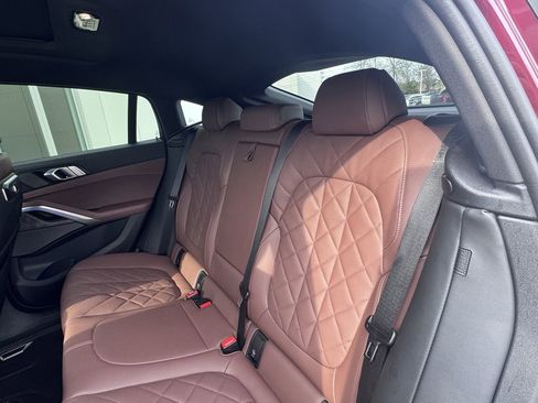 Used 2025 BMW X6 M60i w/ Parking Assistance Package image 15