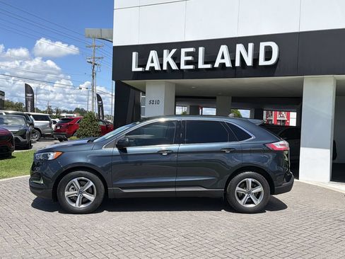 Used 2022 Ford Edge SEL w/ Convenience Package AWD/4WD image 2