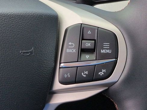 New 2025 Ford Explorer Active image 28