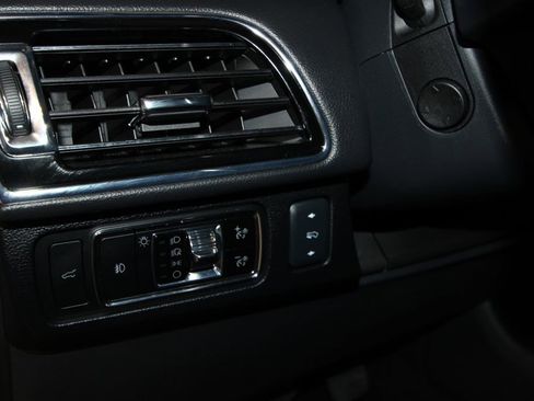 Used 2024 Lincoln Navigator Reserve image 10