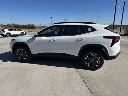 New 2026 Chevrolet Trax LT w/ Driver Confidence Package image 6