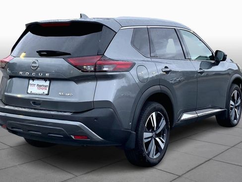 Used 2023 Nissan Rogue SL w/ SL Premium Package image 12