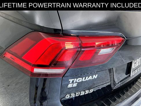Used 2021 Volkswagen Tiguan SEL AWD/4WD image 39