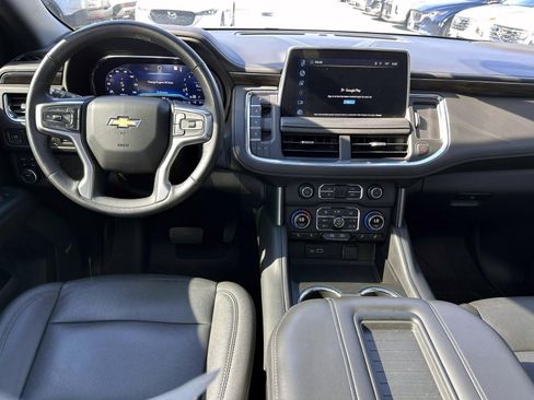 Used 2022 Chevrolet Suburban LT w/ LT Signature Plus Package AWD/4WD image 17