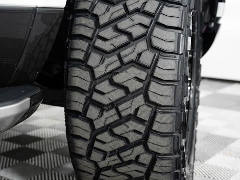 Used 2025 Lexus GX 550 image 45