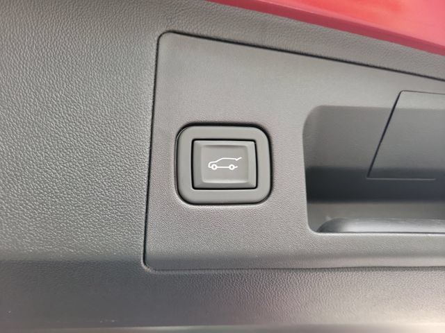 Certified 2024 Cadillac XT5 Premium Luxury w/ Technology Package FWD image 31