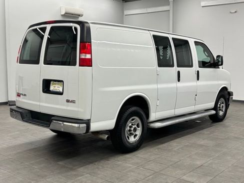 Used 2022 GMC Savana 2500 w/ Driver Convenience Package image 2