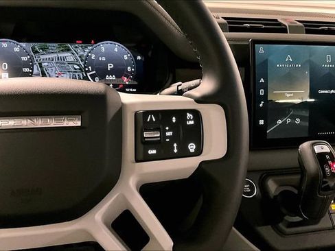 Certified 2025 Land Rover Defender 110 S AWD/4WD image 21