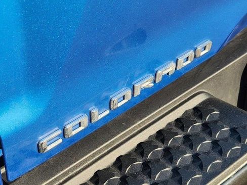 Used 2024 Chevrolet Colorado ZR2 w/ ZR2 Convenience Package III image 9