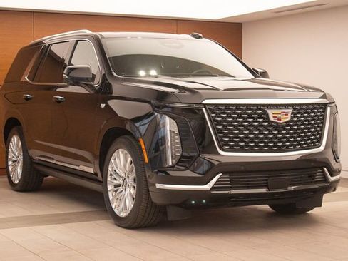 Used 2025 Cadillac Escalade Premium Luxury w/ Touring Package image 5