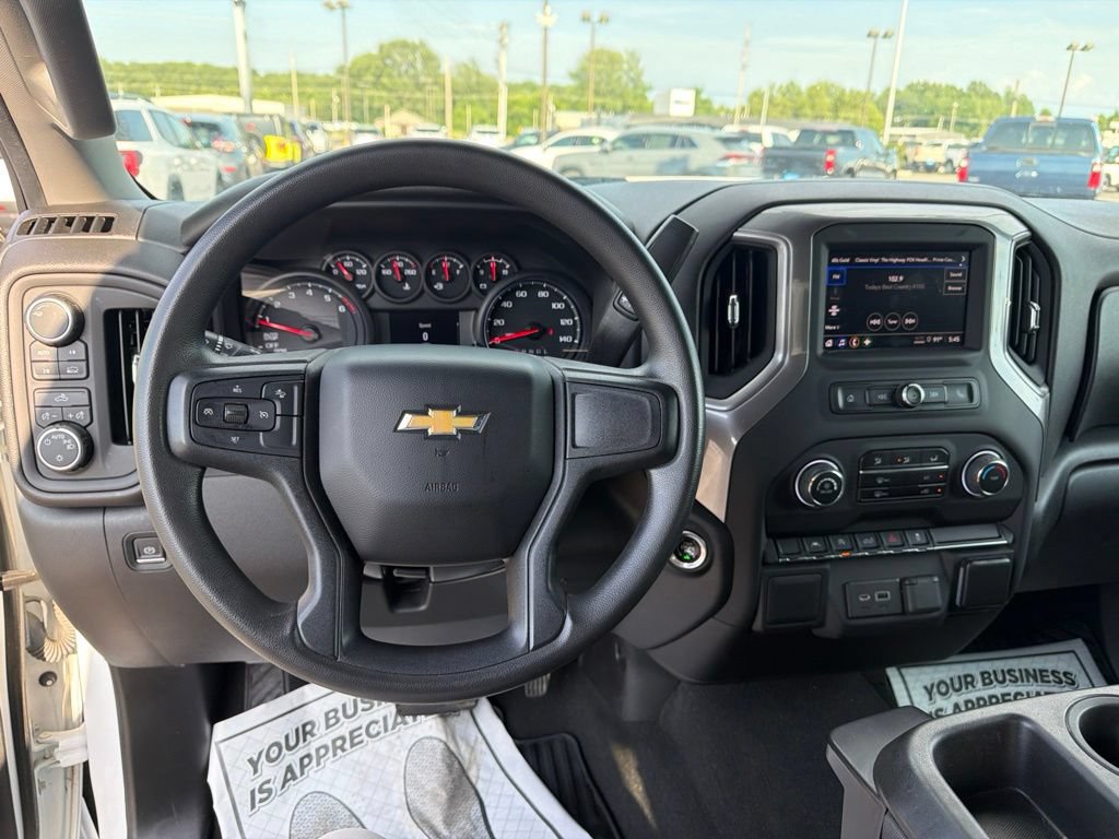 Used 2023 Chevrolet Silverado 1500 Custom AWD/4WD image 19