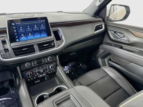 Used 2024 Chevrolet Tahoe Premier w/ Premium Package AWD/4WD image 25