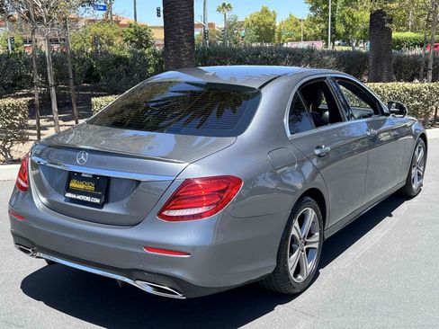Used 2020 Mercedes-Benz E 350 Sedan image 17