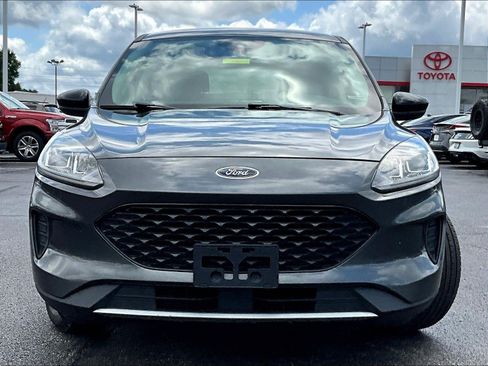 Used 2020 Ford Escape SE Sport FWD image 2