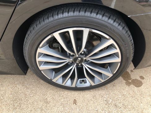 Used 2019 Kia Stinger image 10