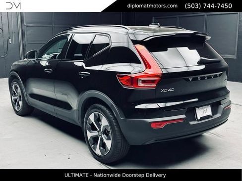 Used 2023 Volvo XC40 B5 Ultimate AWD/4WD image 4