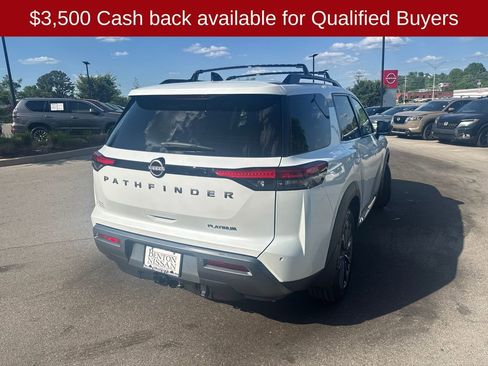 New 2026 Nissan Pathfinder Platinum FWD image 8