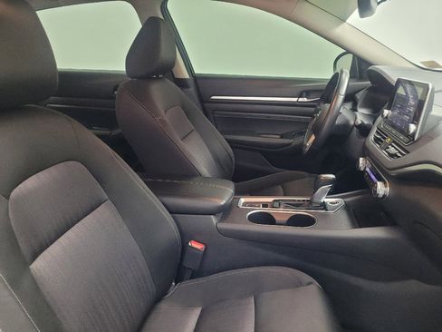 Used 2019 Nissan Altima 2.5 SV FWD image 21