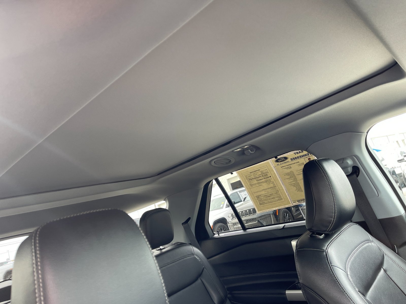 Used 2022 Ford Explorer Limited w/ Equipment Group 301A RWD image 21