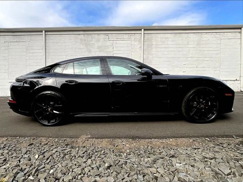 Used 2025 Porsche Panamera 4 image 6