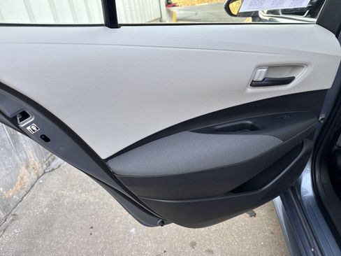 Used 2022 Toyota Corolla LE image 8