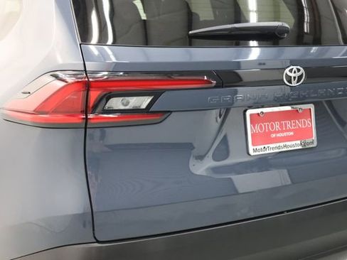 Used 2025 Toyota Grand Highlander FWD image 58