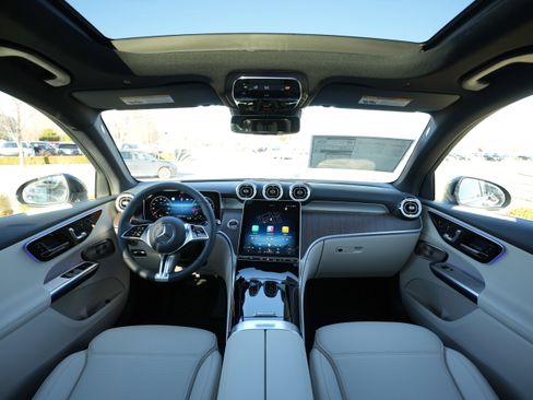 New 2026 Mercedes-Benz GLC 300 4MATIC image 18