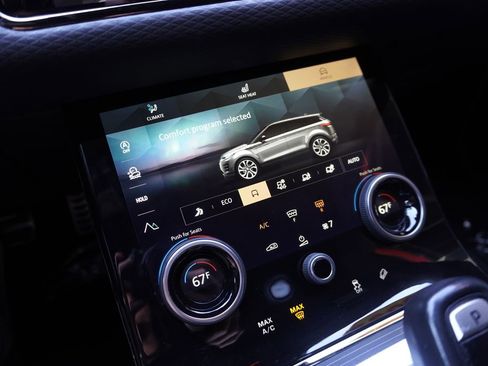 Used 2023 Land Rover Range Rover Evoque R-Dynamic S AWD/4WD image 17