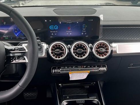 New 2025 Mercedes-Benz EQB 250+ image 6