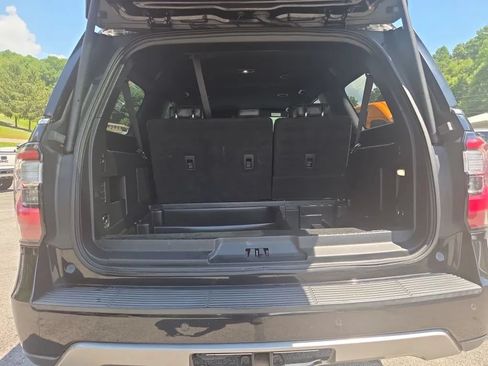 Used 2019 Ford Expedition Max Limited AWD/4WD image 12