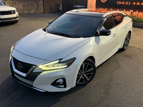 Used 2019 Nissan Maxima SR FWD image 5