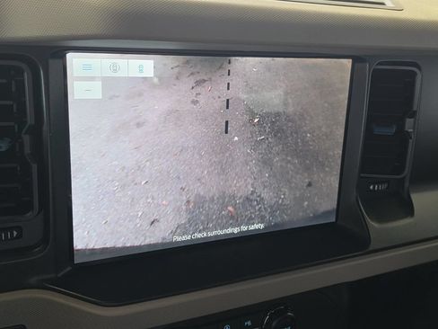 Used 2022 Ford Bronco Wildtrak AWD/4WD image 19