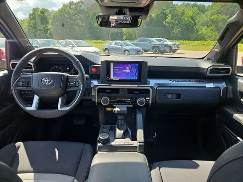 New 2026 Toyota Tacoma 4x4 Double Cab image 7
