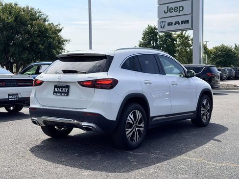 Used 2025 Mercedes-Benz GLA 250 4MATIC image 2