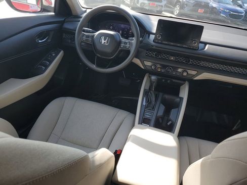 Used 2023 Honda Accord LX image 10