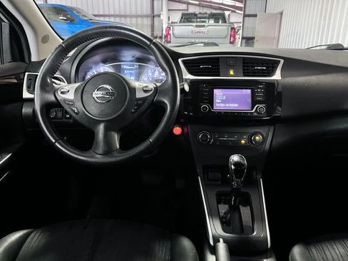 Used 2017 Nissan Sentra SV FWD image 26