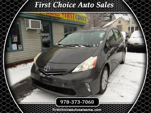 Used 2014 Toyota Prius V Three image 1