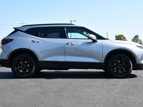 Used 2023 Chevrolet Blazer LT w/ Convenience Package FWD image 8
