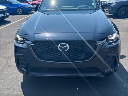 Certified 2025 MAZDA CX-70 3.3 Turbo S w/ Premium Package AWD/4WD image 4