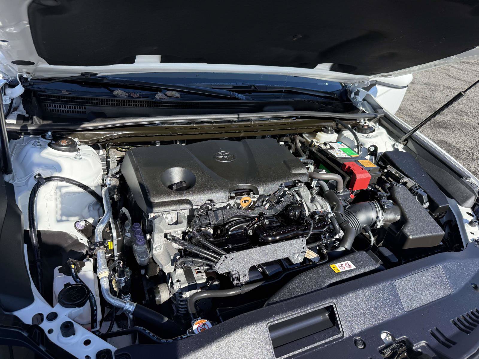 Used 2020 Toyota Camry LE FWD image 24