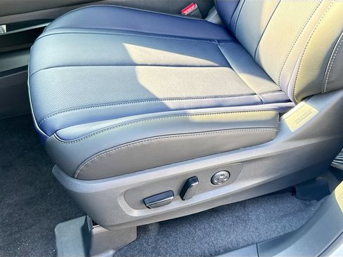 Certified 2026 INFINITI QX60 Sport w/ Dark Cargo Package AWD/4WD image 21