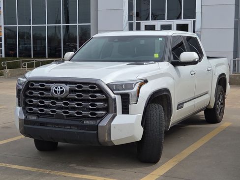 Used 2024 Toyota Tundra Platinum image 2