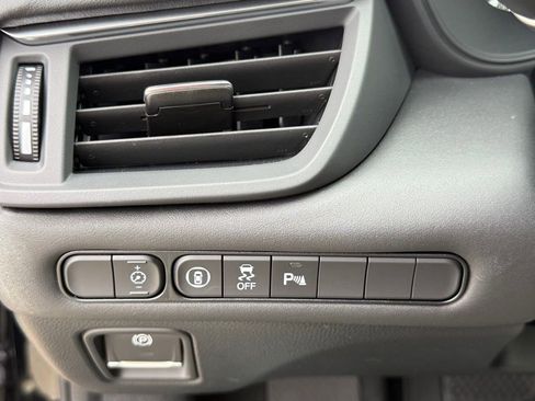 Certified 2025 Acura TLX w/ Technology Package image 33