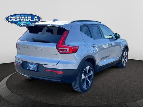 Used 2024 Volvo XC40 B5 Plus w/ Protection Package Premier AWD/4WD image 7