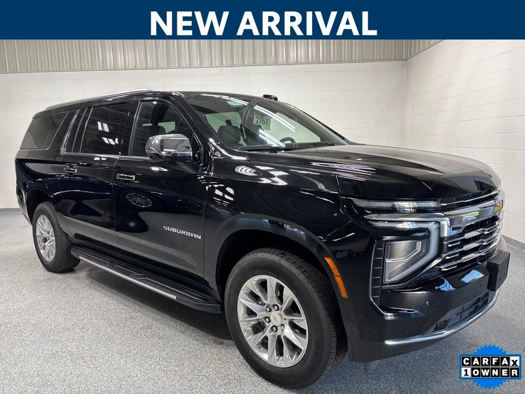 Used 2026 Chevrolet Suburban Premier AWD/4WD image 1