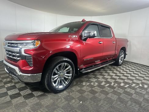Used 2022 Chevrolet Silverado 1500 LTZ w/ LTZ Premium Package AWD/4WD image 8