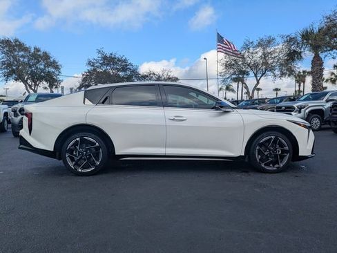 Used 2025 Kia K4 GT-Line image 3