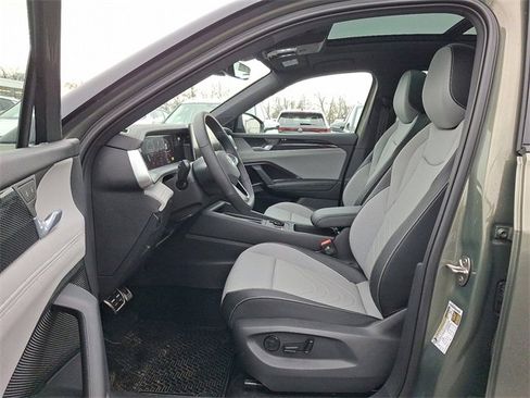 New 2026 Volkswagen Tiguan SE R-Line image 6