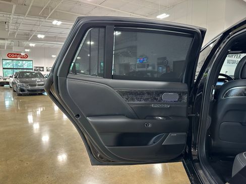 Used 2025 Genesis G90 3.5T AWD/4WD image 51