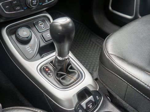 Used 2021 Jeep Compass Latitude w/ Convenience Group AWD/4WD image 31
